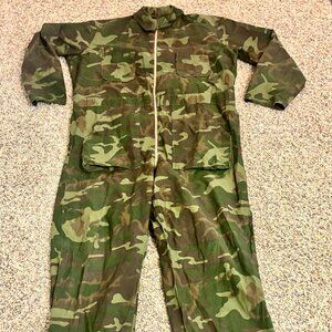 ~~CANVASBACK VINTAGE XL ZIP Coveralls  Camo Camouflage Hunting Workwear Jumpsuit